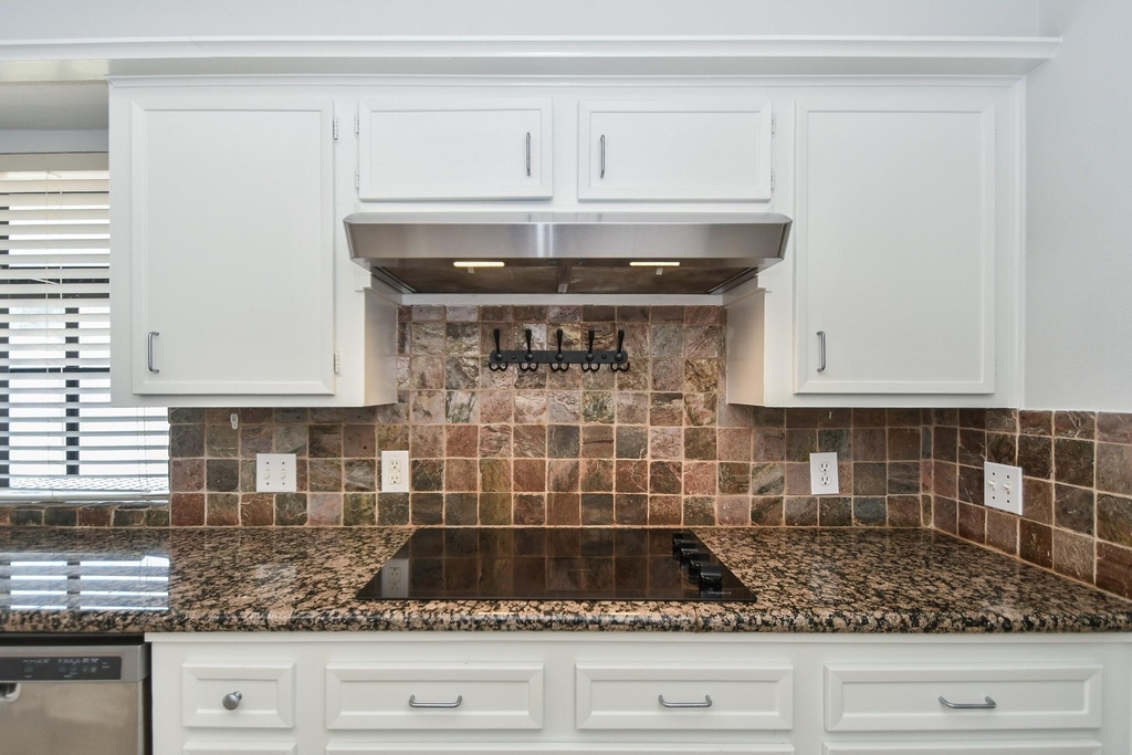 3107 Barnhill - Photo 9