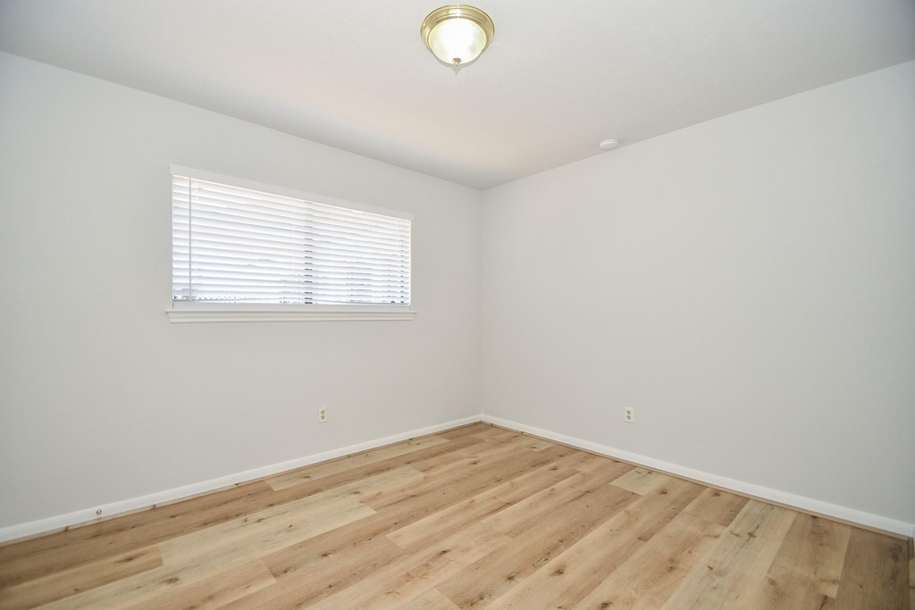3107 Barnhill - Photo 19