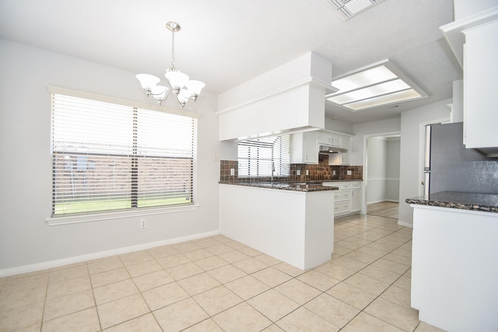 3107 Barnhill - Photo 8