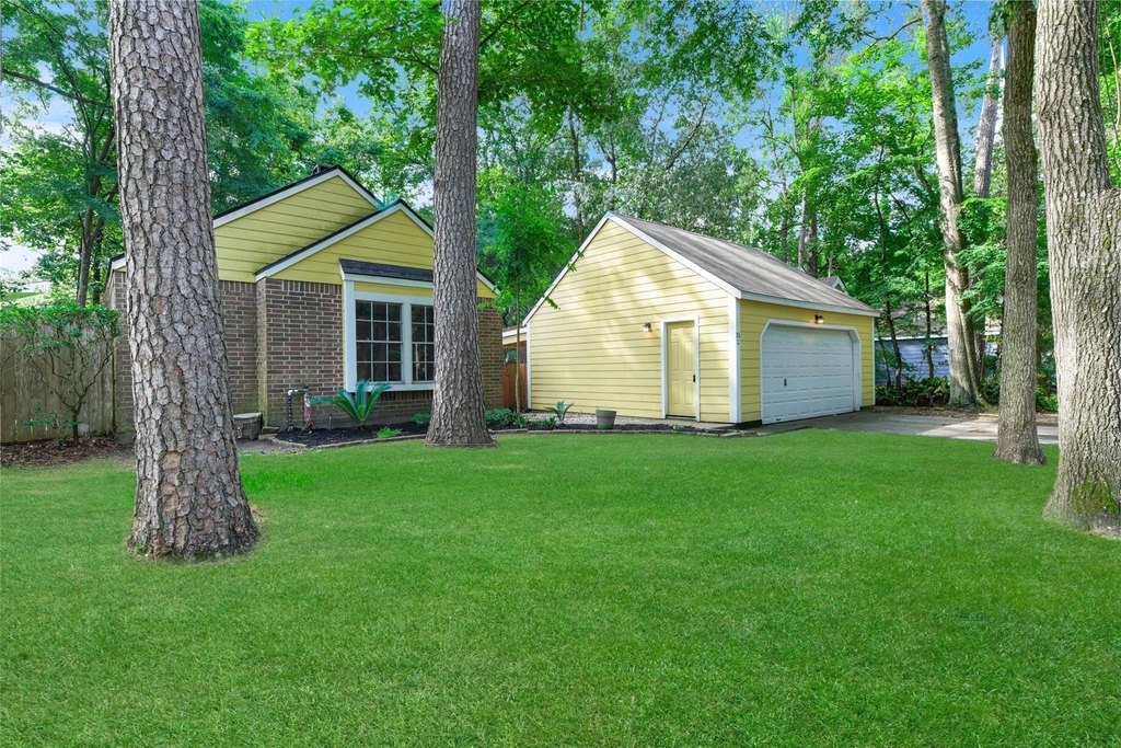15 Tulip Hill Court - Photo 0