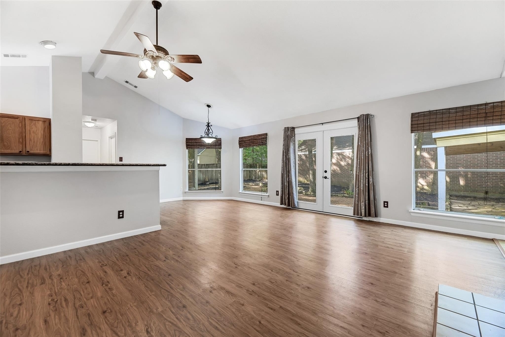 15 Tulip Hill Court - Photo 2