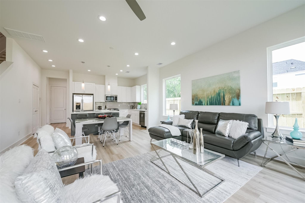 5630 Balbo Street - Photo 4