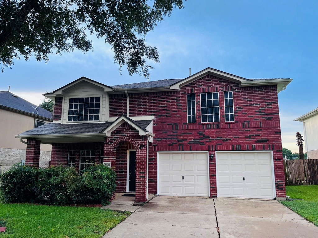 23134 Waterlake Dr - Photo 0