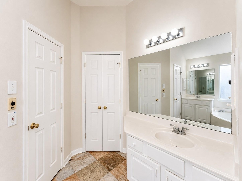 20410 Nelva Park Court - Photo 39