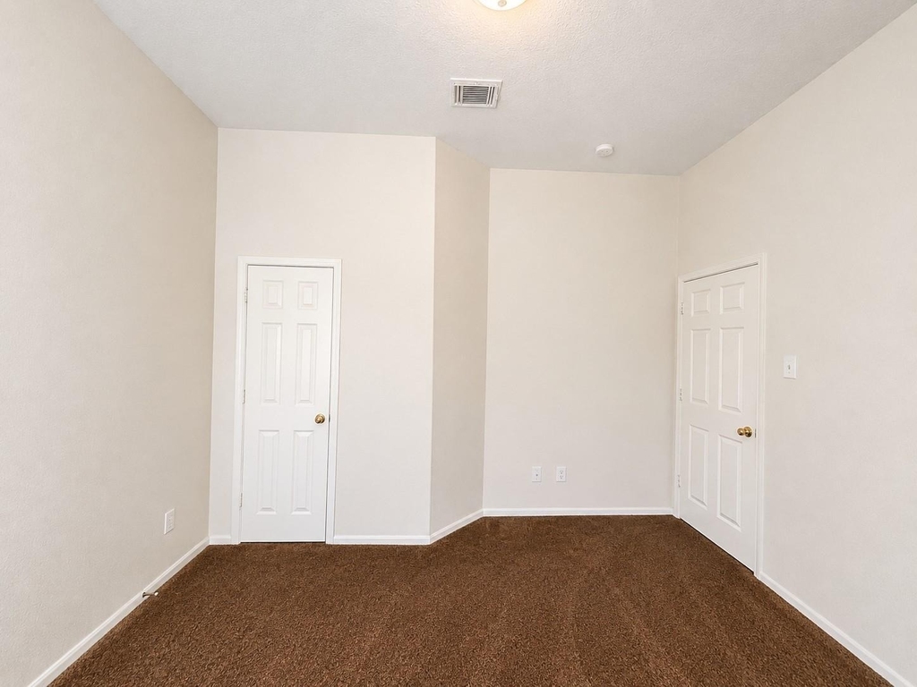 20410 Nelva Park Court - Photo 26