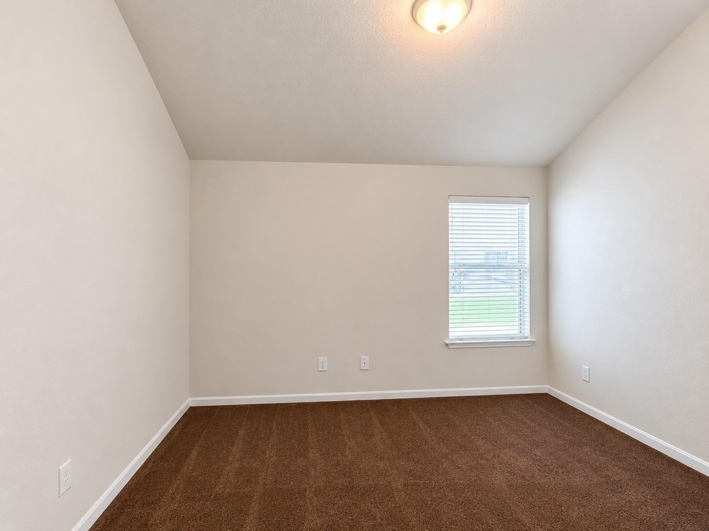 20410 Nelva Park Court - Photo 34