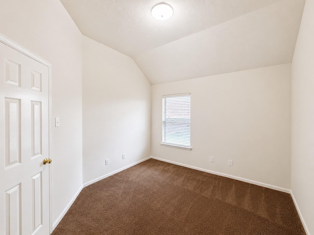 20410 Nelva Park Court - Photo 23