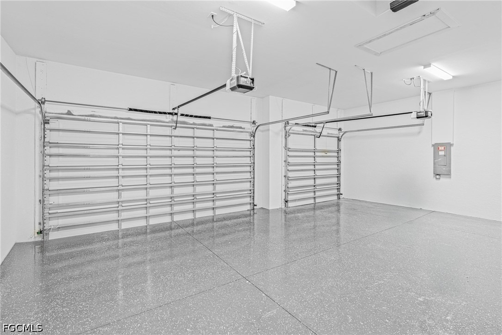821 Nw 37th Place - Photo 32