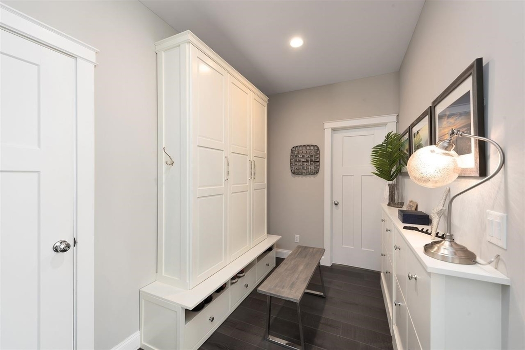 1163 Sagamore - Photo 1