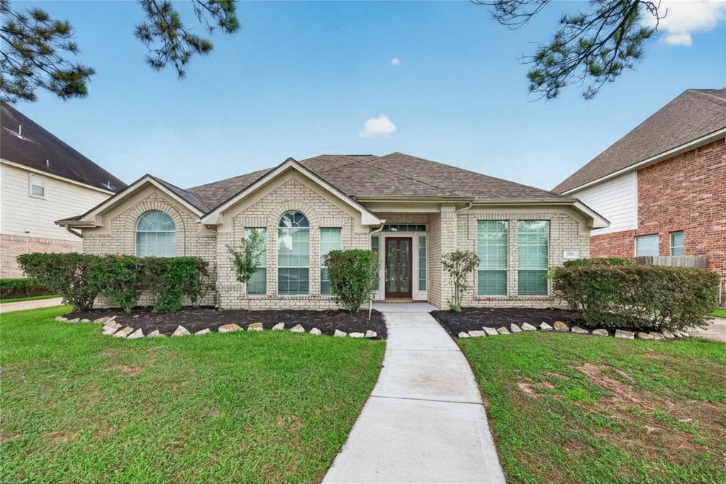 2726 Martinec Drive - Photo 0