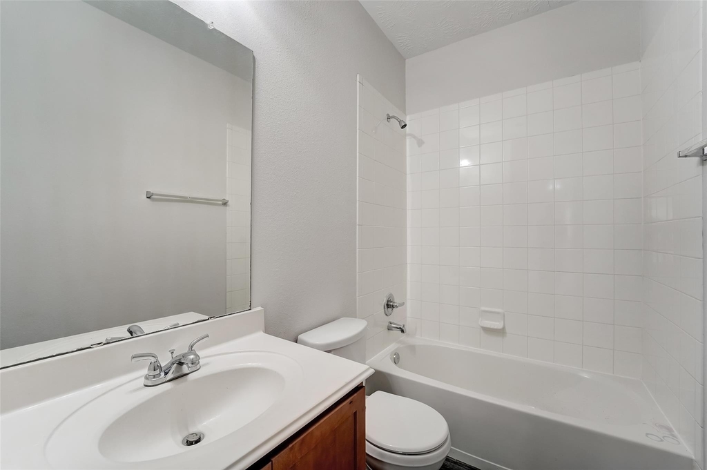 315 Apache Field Lane - Photo 18