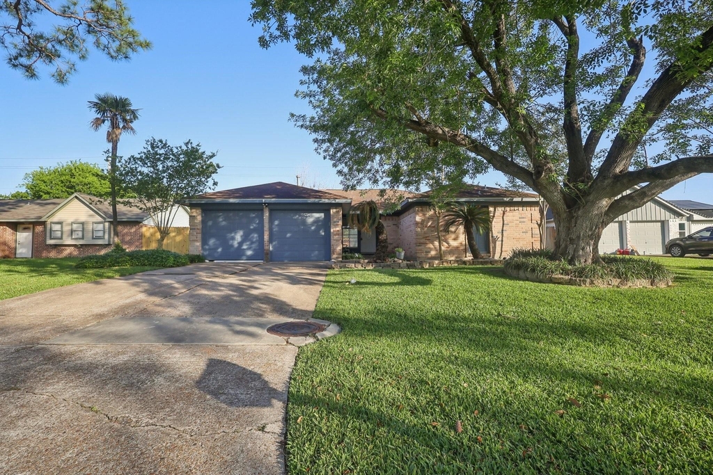 3212 Wavecrest Street - Photo 1