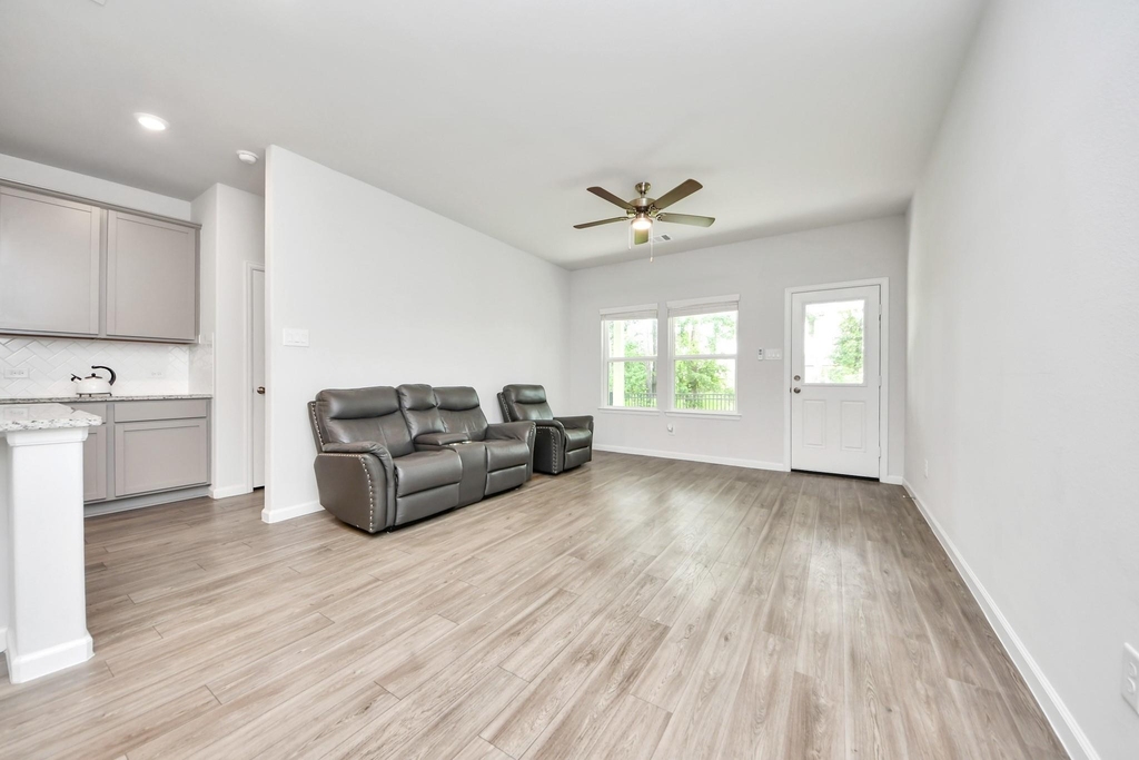 68 Valiant Ridge Trail - Photo 15