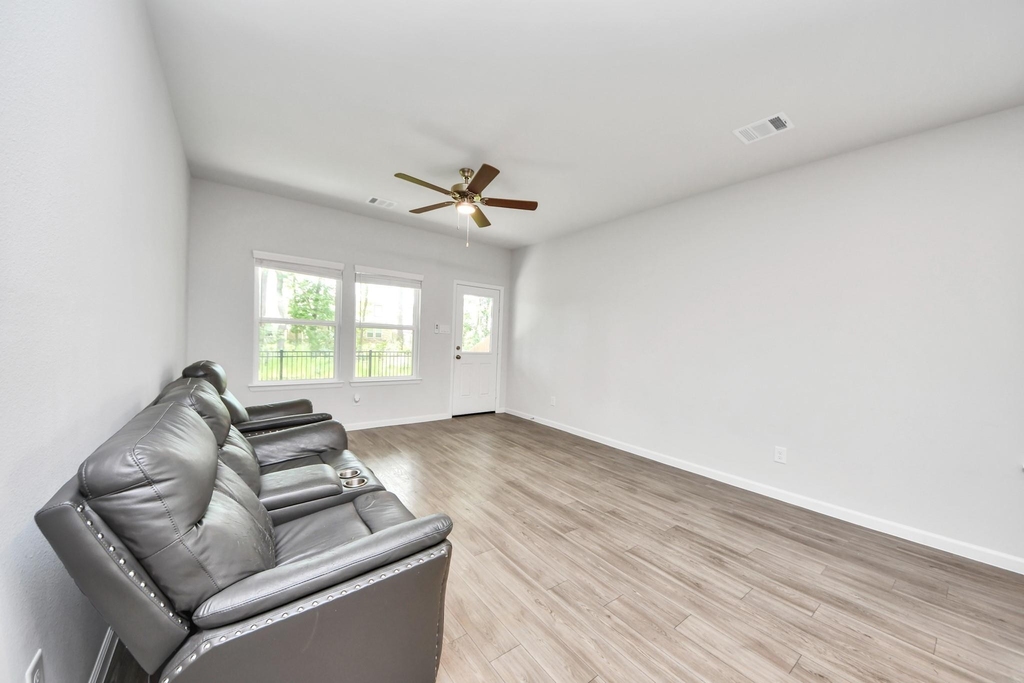 68 Valiant Ridge Trail - Photo 5