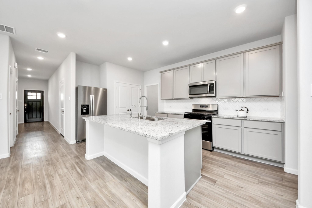 68 Valiant Ridge Trail - Photo 3