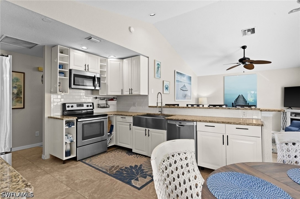 105 W Hilo Street - Photo 4