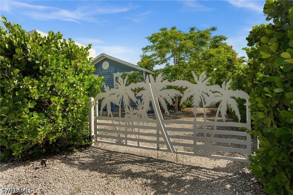 105 W Hilo Street - Photo 24