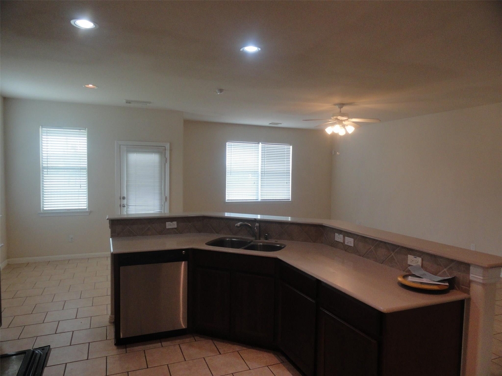 3102 Avory Ridge Lane - Photo 5