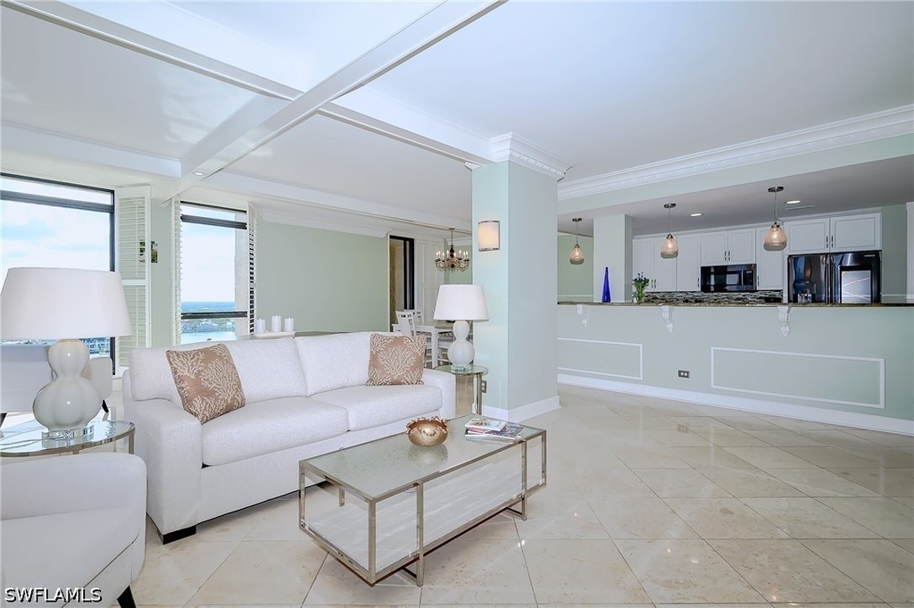 4001 Gulf Shore Boulevard N - Photo 2