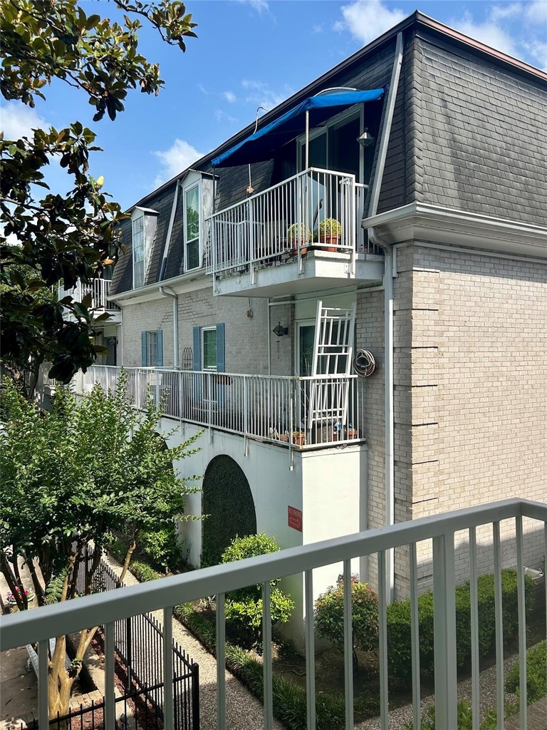 2601 Bellefontaine Street - Photo 20