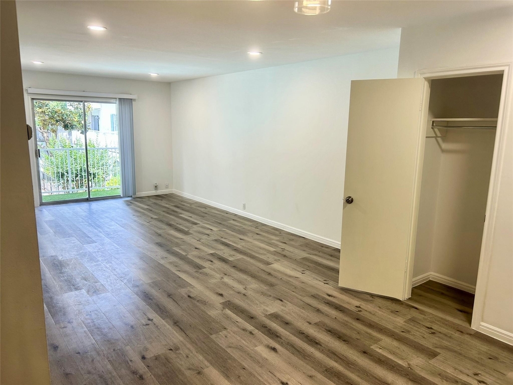 2601 Bellefontaine Street - Photo 5