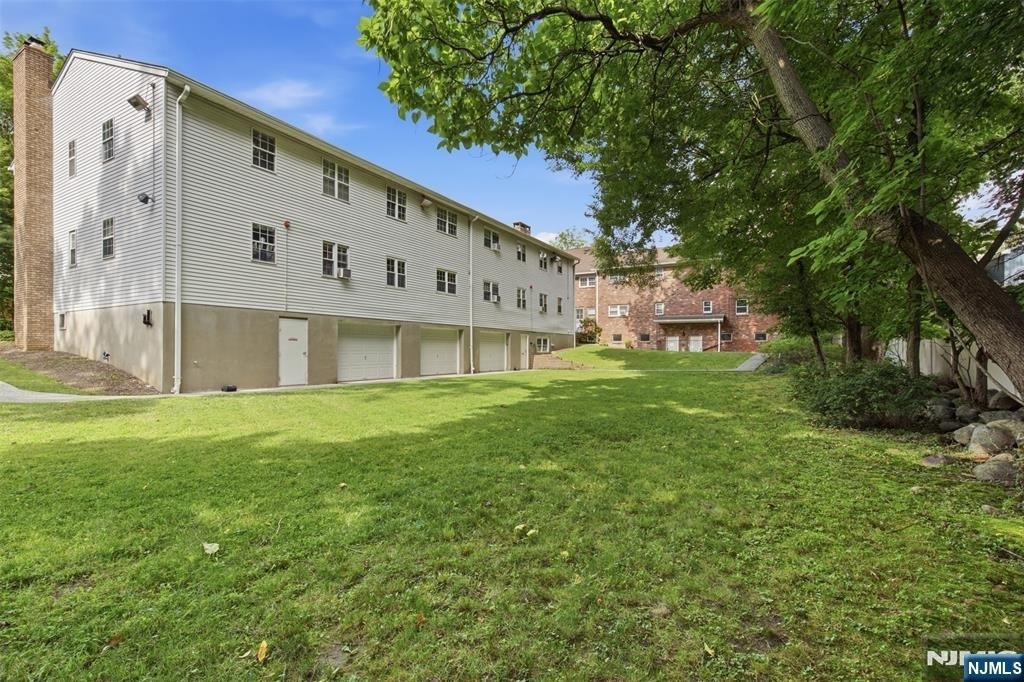 41 N Franklin - Photo 3