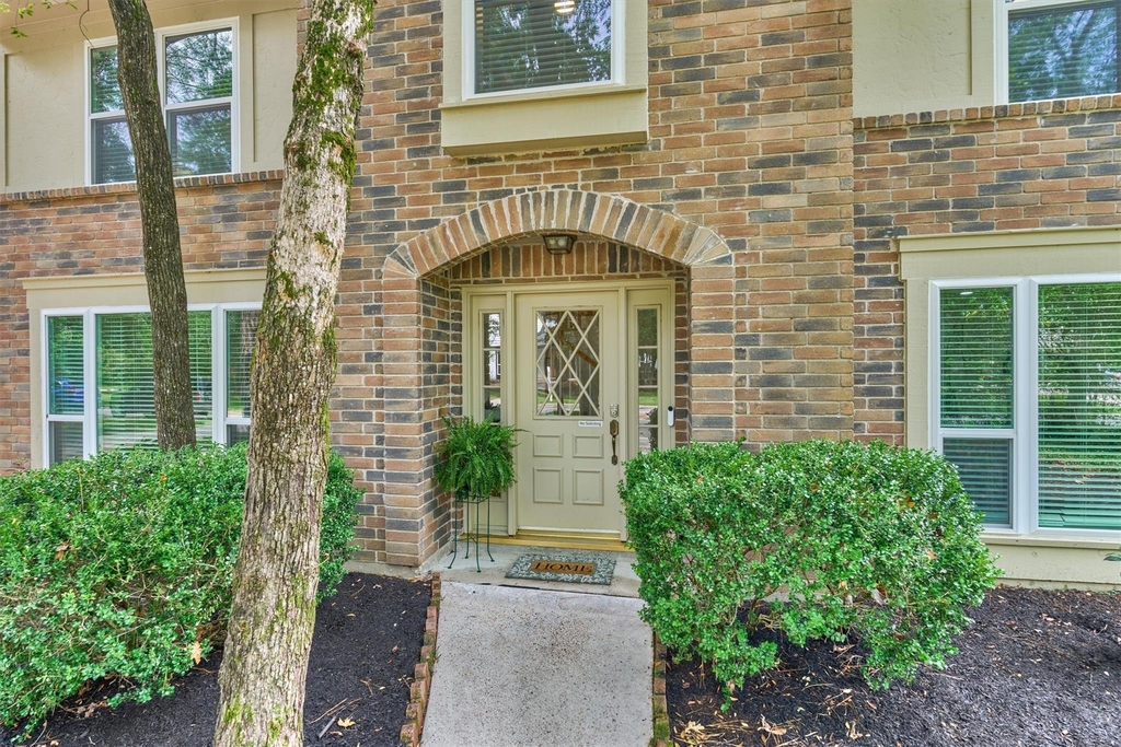71 Breezy Point Place - Photo 1