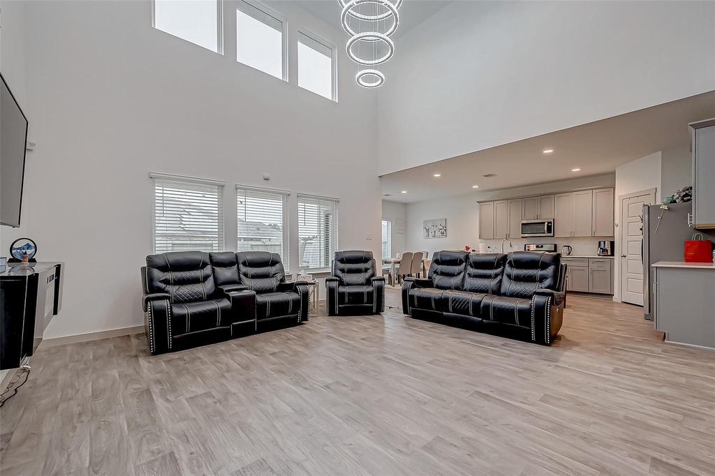 6850 Amber Cliff Lane - Photo 8