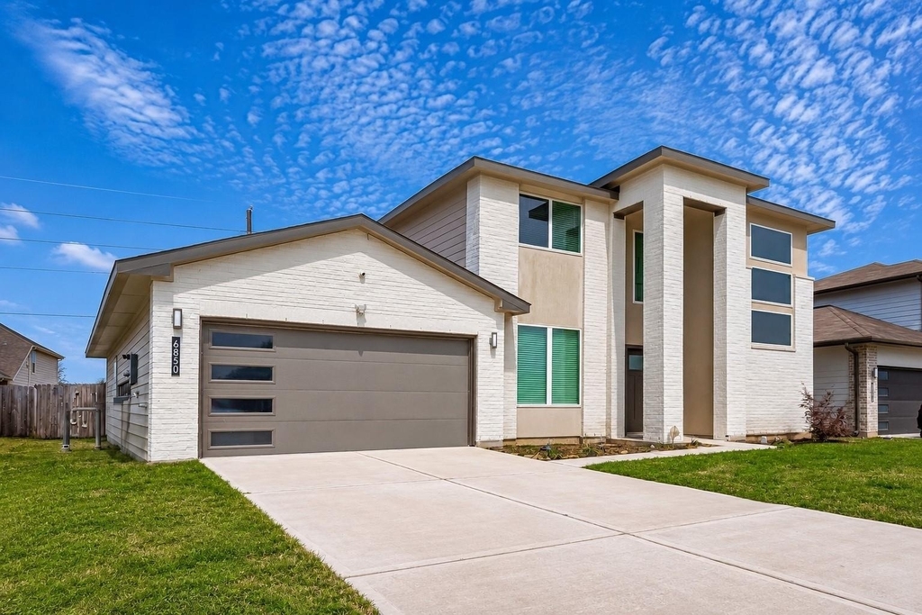 6850 Amber Cliff Lane - Photo 1