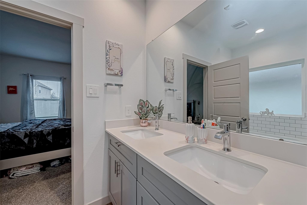 6850 Amber Cliff Lane - Photo 43