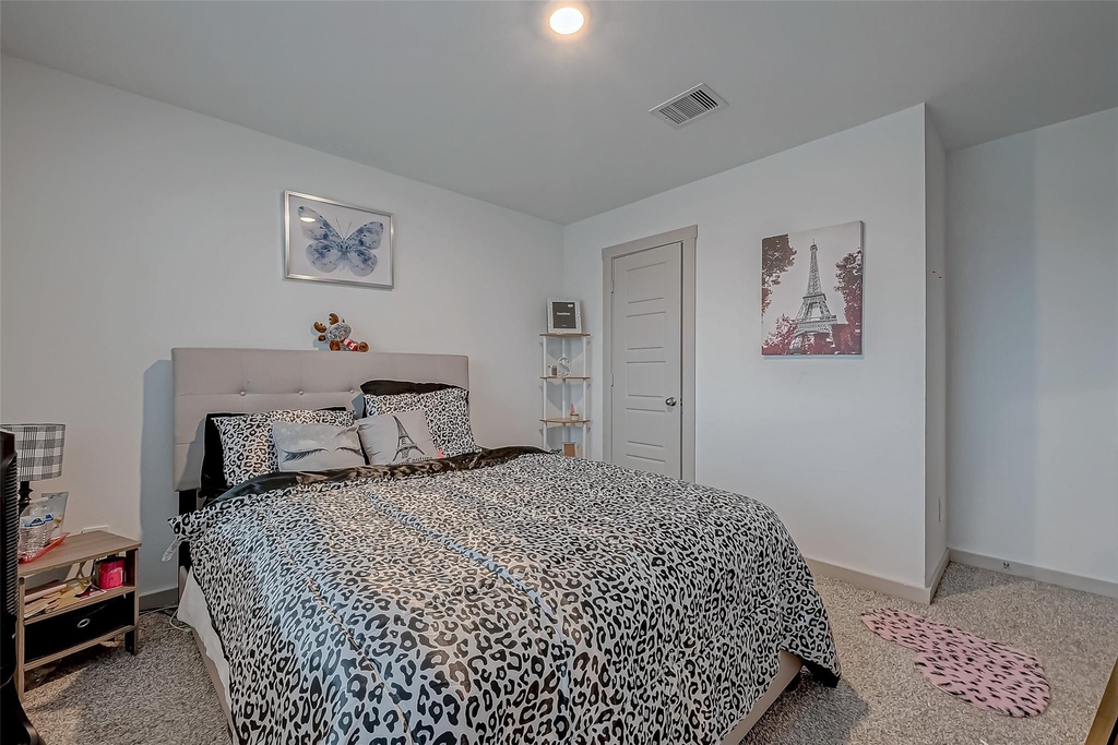 6850 Amber Cliff Lane - Photo 32