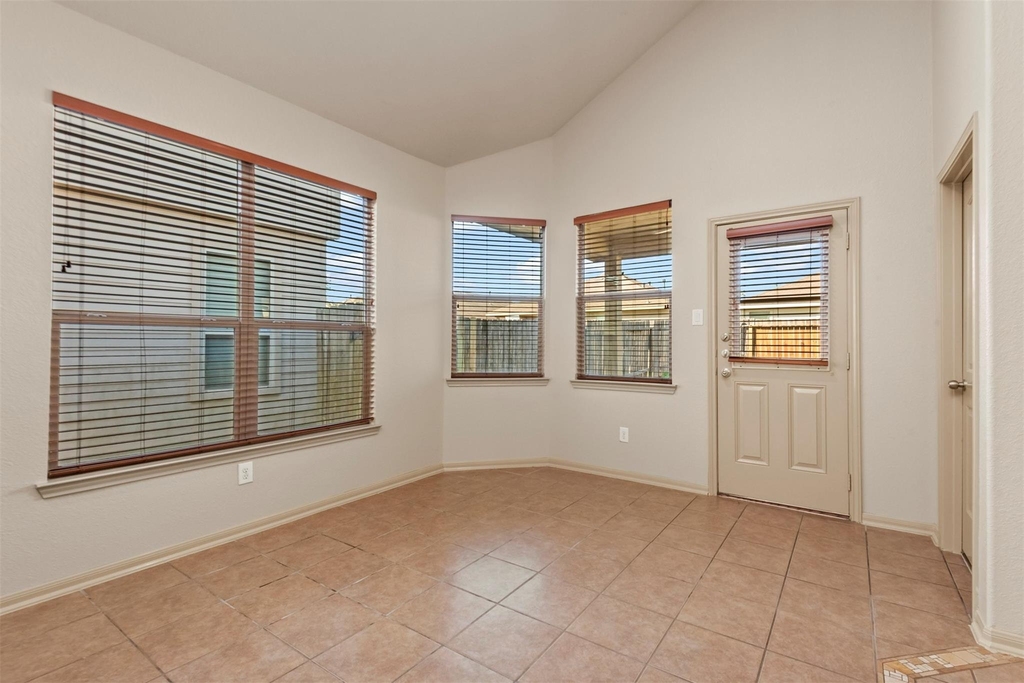 8734 Auburn Mane Drive - Photo 11