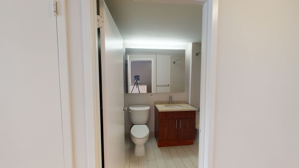 120 W. 21st - Photo 3