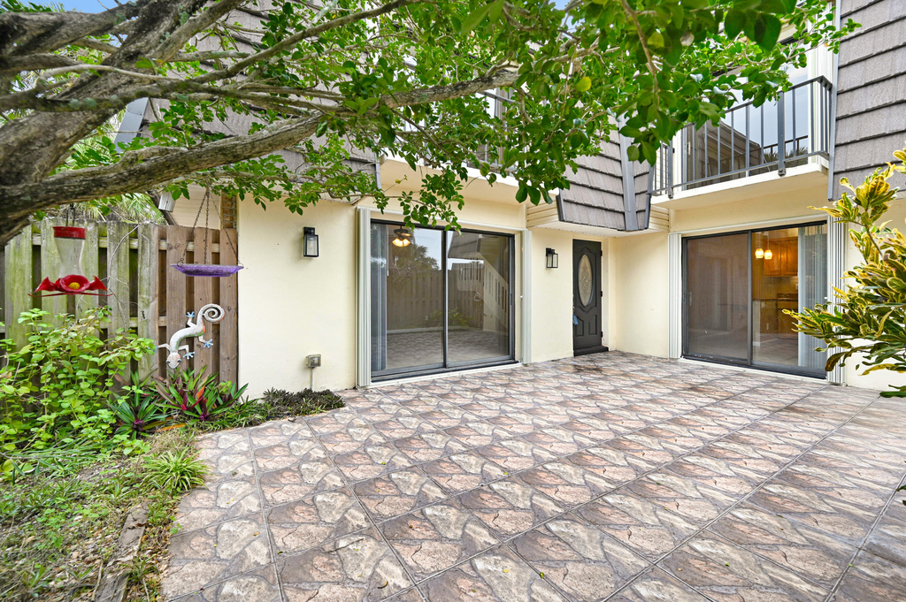 2111 Vista Oaks Circle Ne - Photo 2