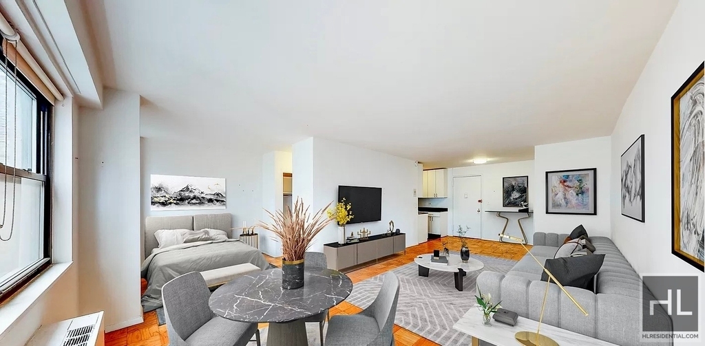 East 89th Street - Photo 1