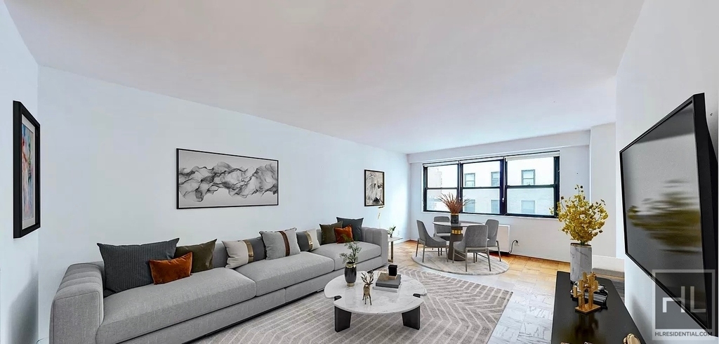East 89th Street - Photo 0