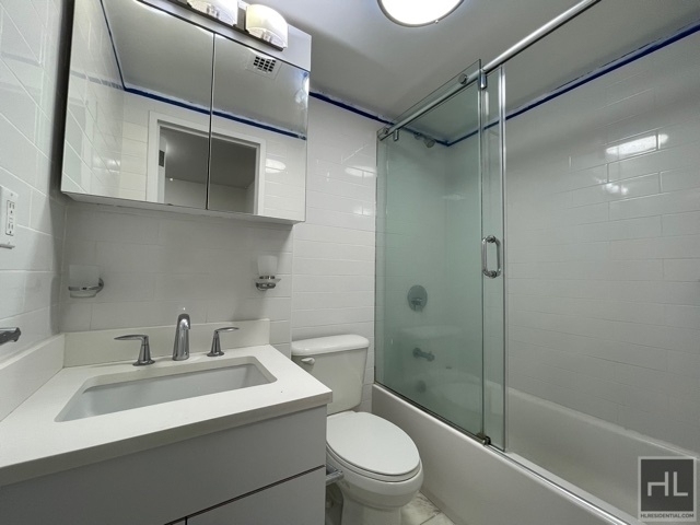 East 56 Street - Photo 3