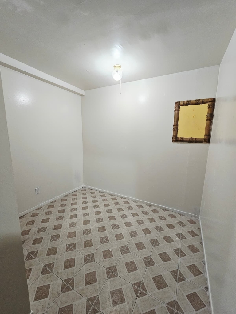 Affordable Brooklyn Living: 2BR, 1BA, Utilities Paid at 107th Street Brooklyn - Photo 3