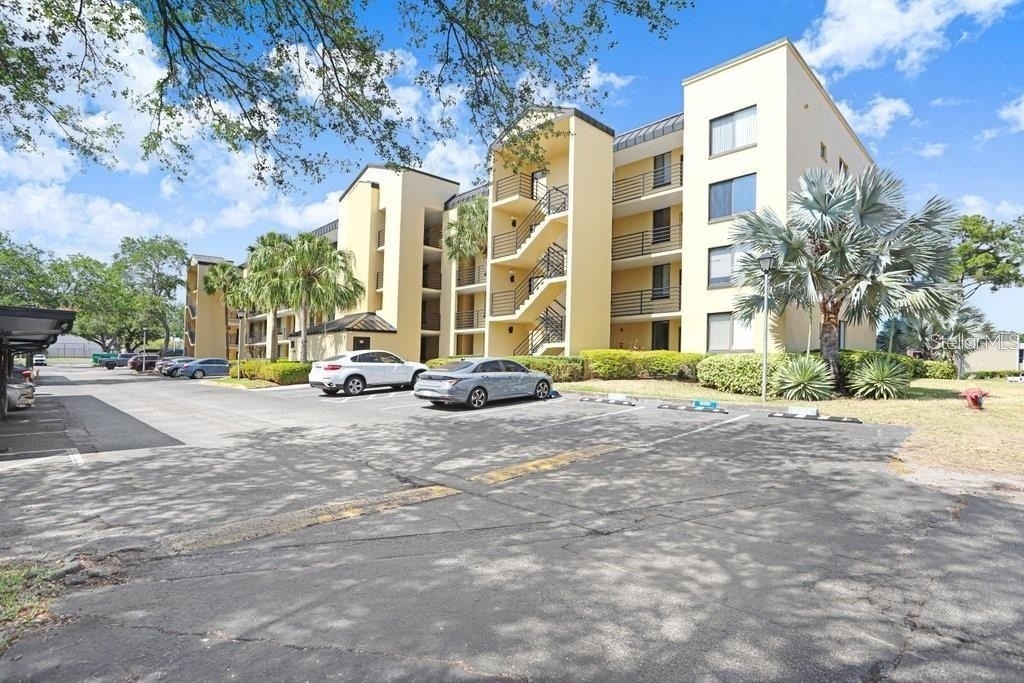 2424 W Tampa Bay Boulevard - Photo 1