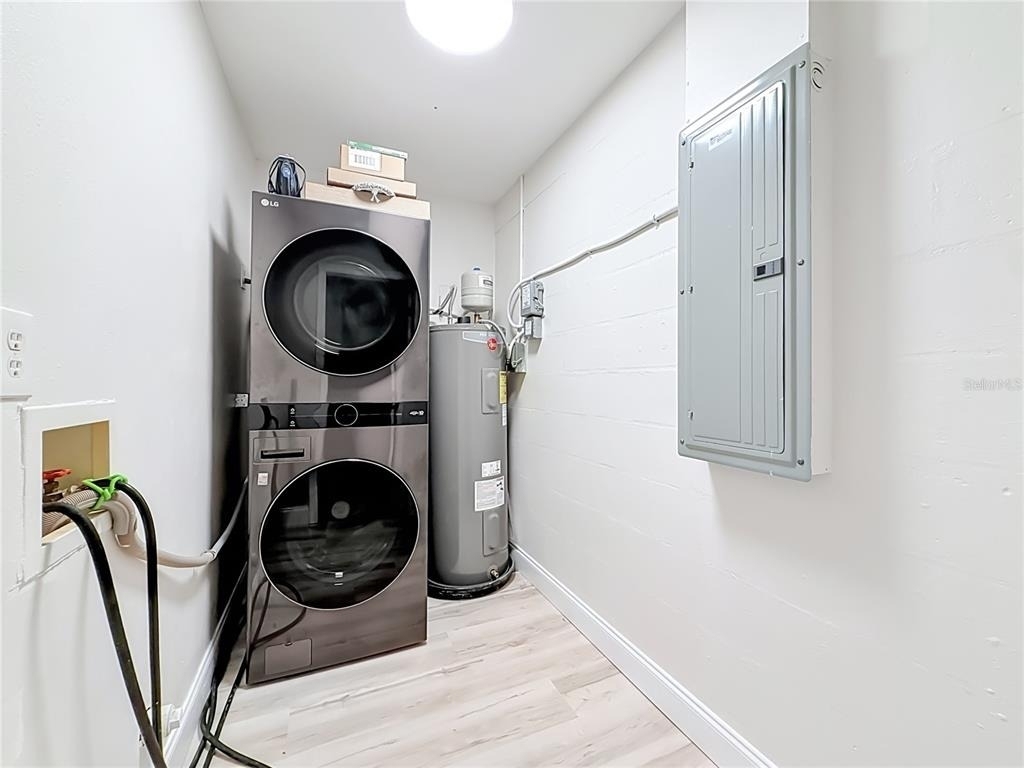 8270 30th Avenue N - Photo 46