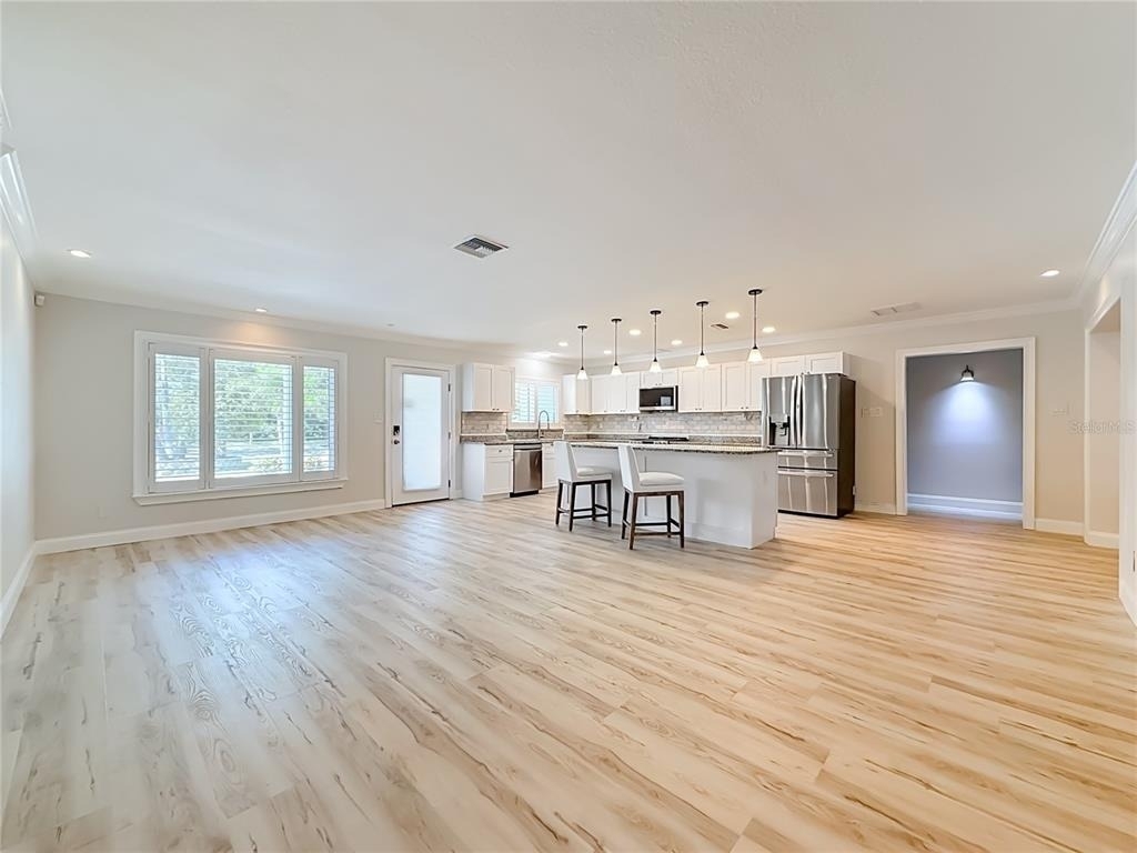 8270 30th Avenue N - Photo 8
