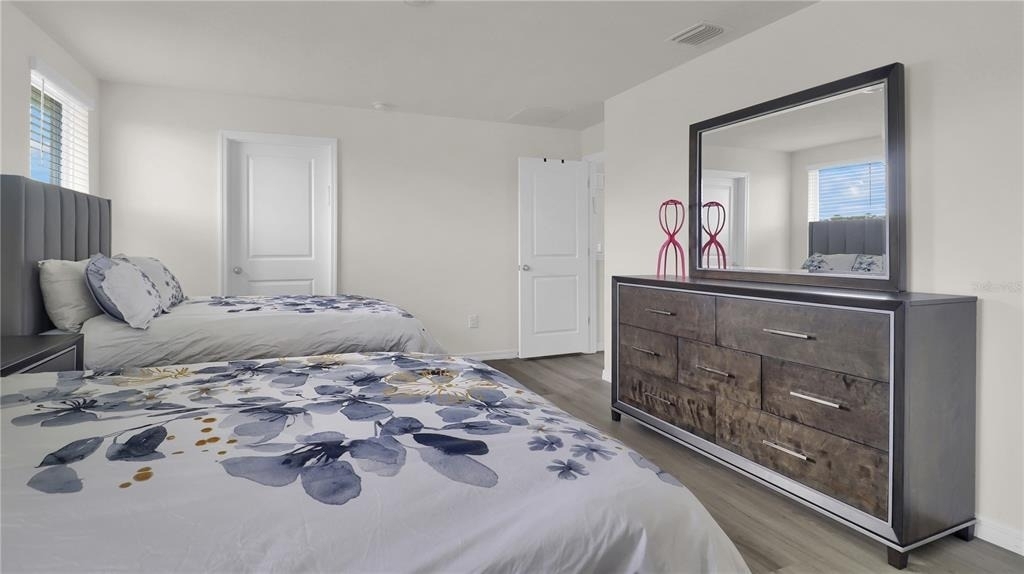 5546 Logan Cave Avenue - Photo 15