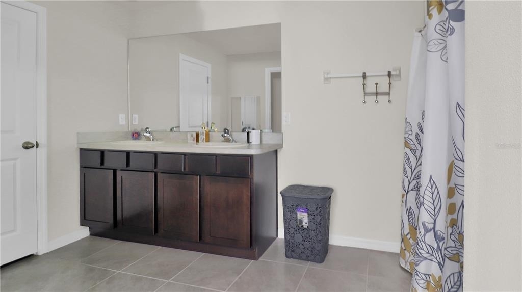 5546 Logan Cave Avenue - Photo 20