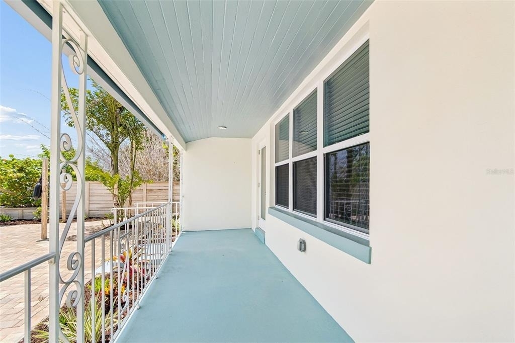 8125 Bayshore Drive - Photo 5