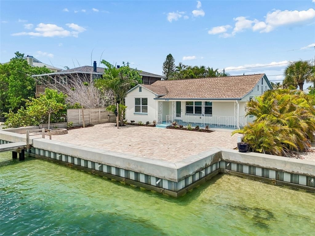 8125 Bayshore Drive - Photo 8