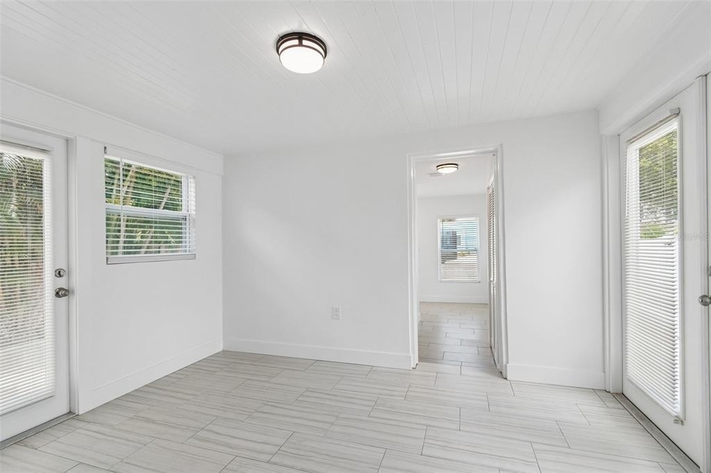 8125 Bayshore Drive - Photo 18