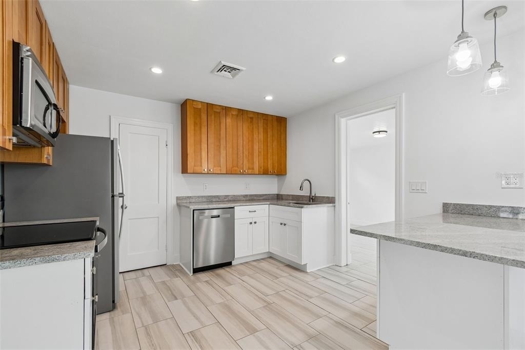 8125 Bayshore Drive - Photo 24
