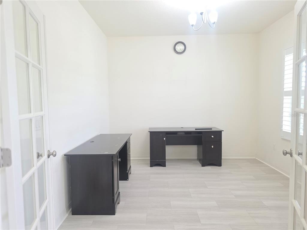 17545 Buckingham Garden Drive - Photo 4