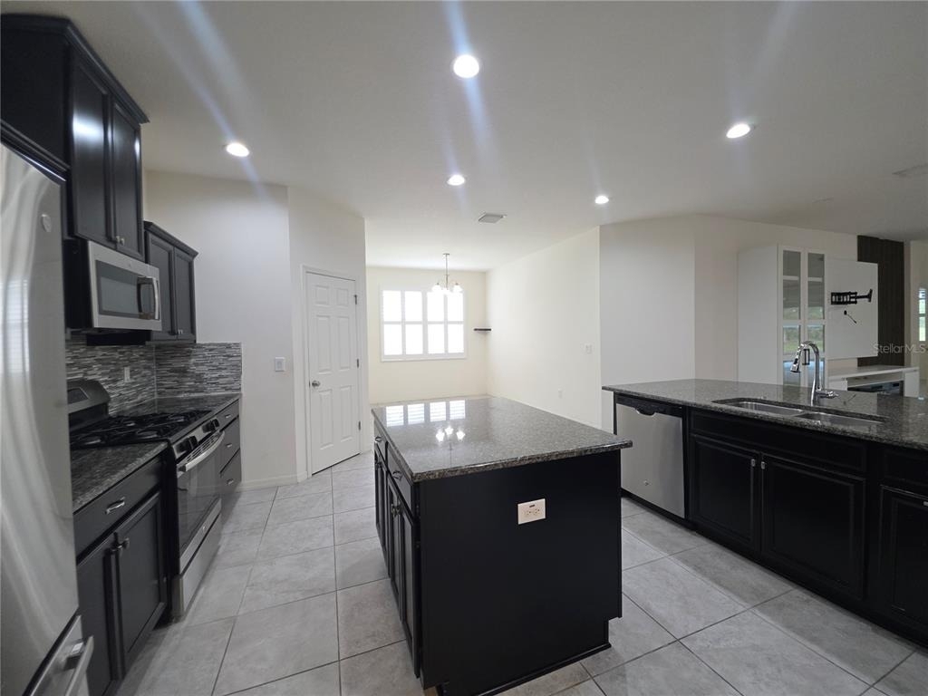 17545 Buckingham Garden Drive - Photo 7
