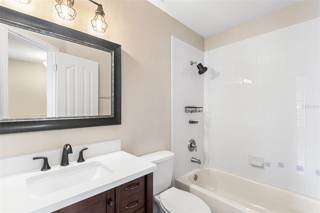 10114 Farmingdale Place - Photo 9